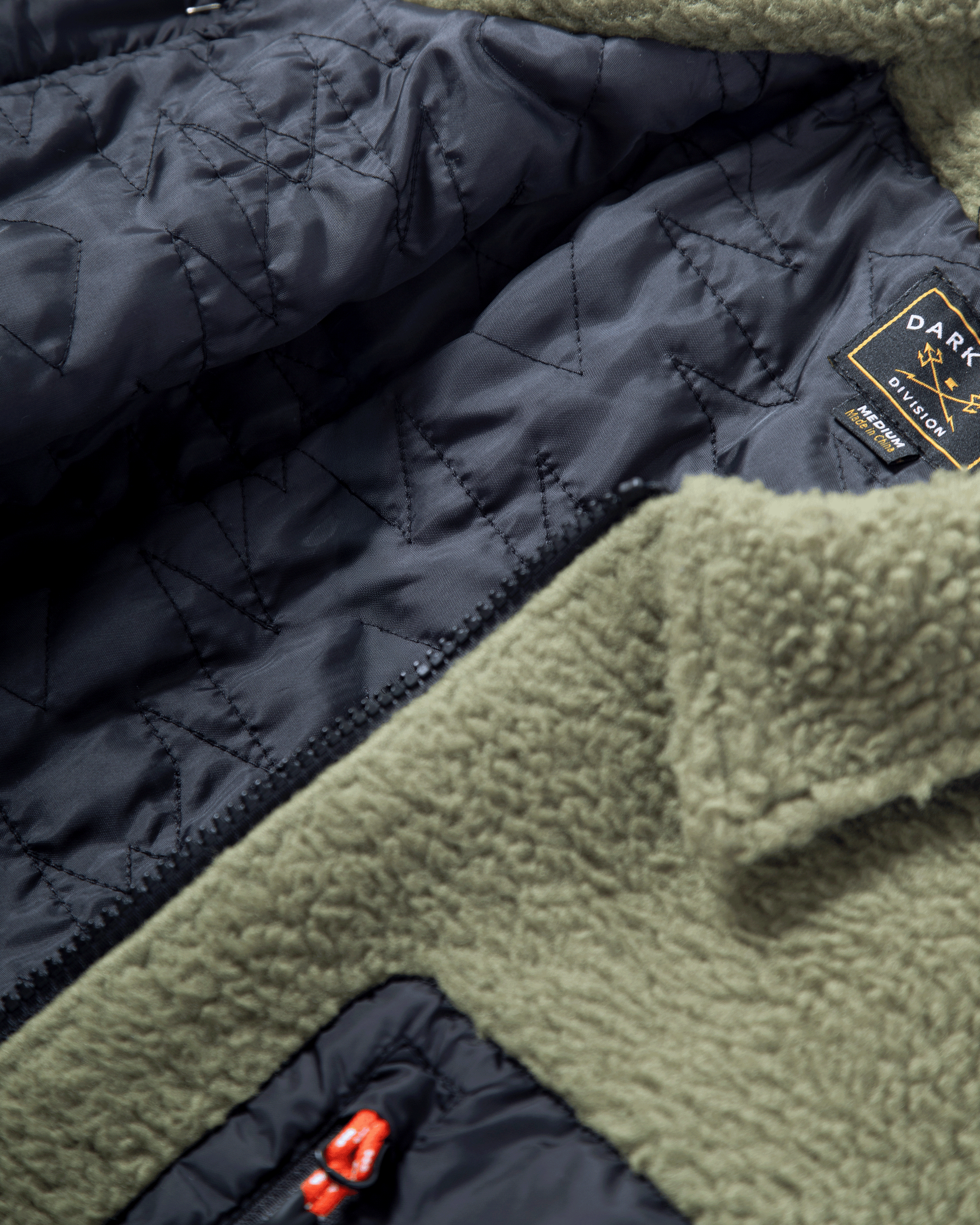 dark-seas-hancock-fleece-olive (zoomed)