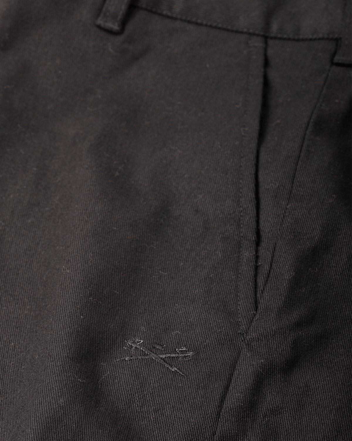 Go-To Chino Pant (zoomed)
