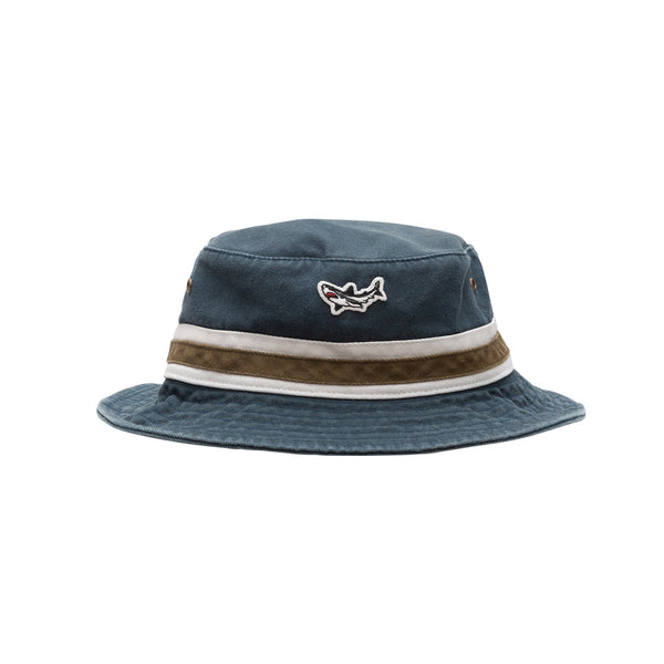 color: navy ~ alt: Gothard bucket hat