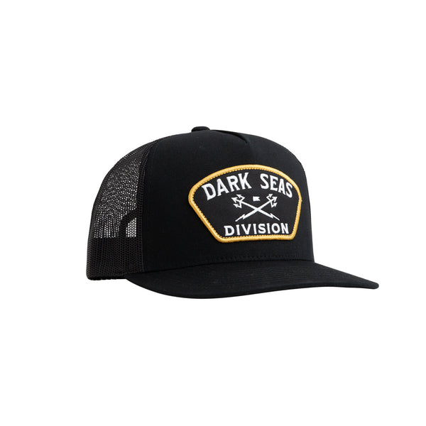 color: black ~ alt: association hat