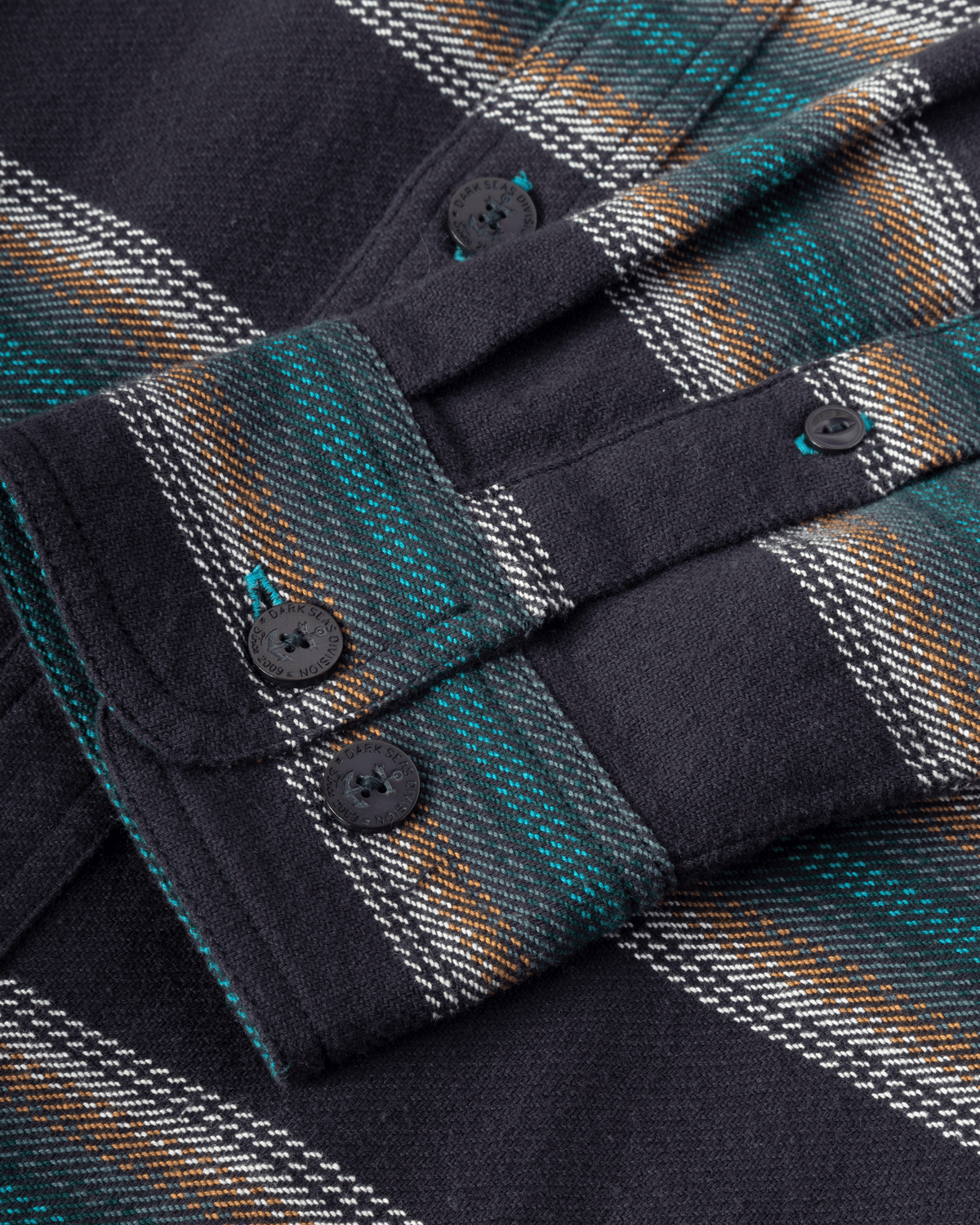 dark-seas-summit-shirt-navy (zoomed)